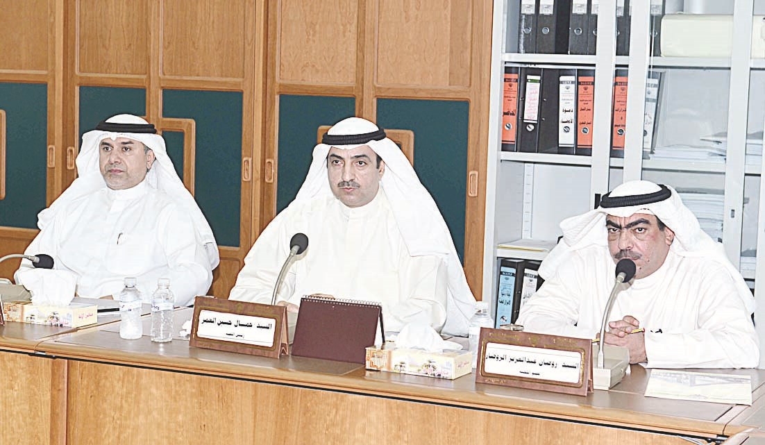 u0627u0644u0639u0645u0631 u0645u062au0631u0626u0633u0627u064b u0627u062cu062au0645u0627u0639 u0644u062cu0646u0629 u062du0645u0627u064au0629 u0627u0644u0623u0645u0648u0627u0644 u0627u0644u0639u0627u0645u0629