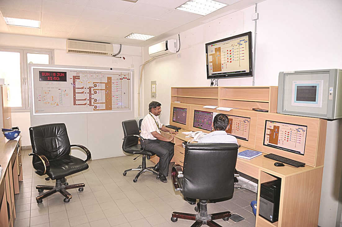 متابعة اعمال المحطة