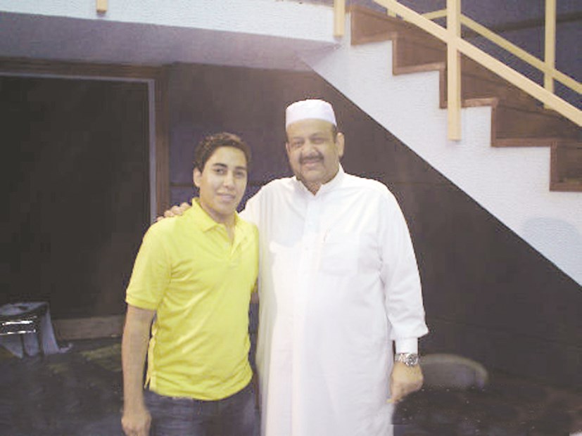 ... ومع عبدالعزيز الحشاش في المسلسل الإذاعي «لاطاح الجمل»