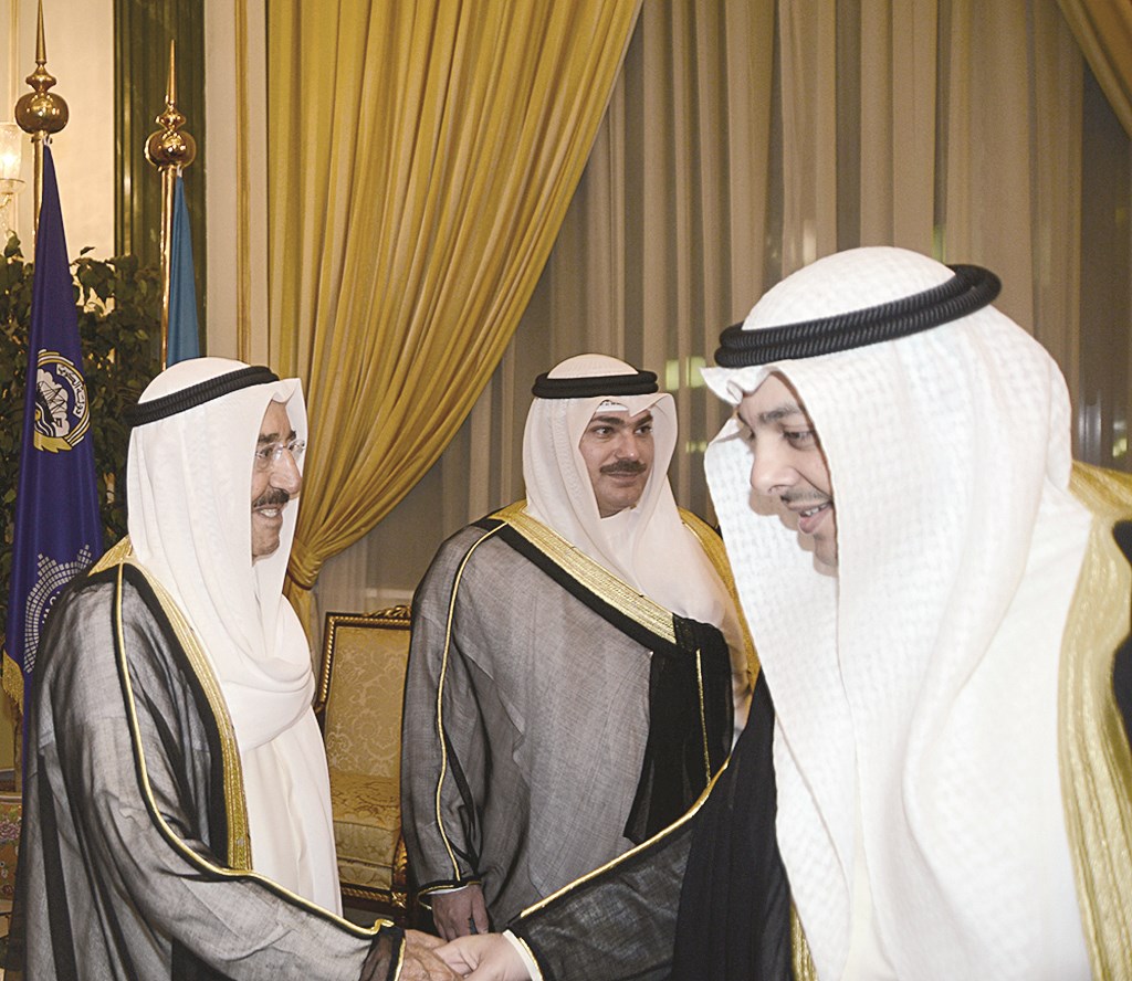 يعقوب الصانع مهنئا