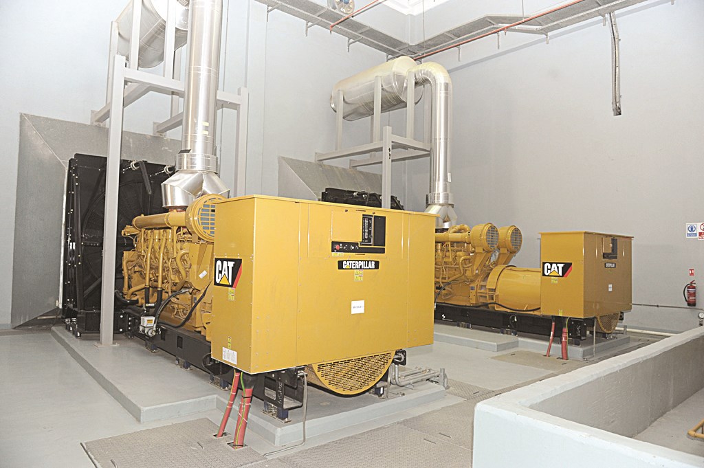 أحد المولدات الاحتياطية (تصوير زكريا عطية)