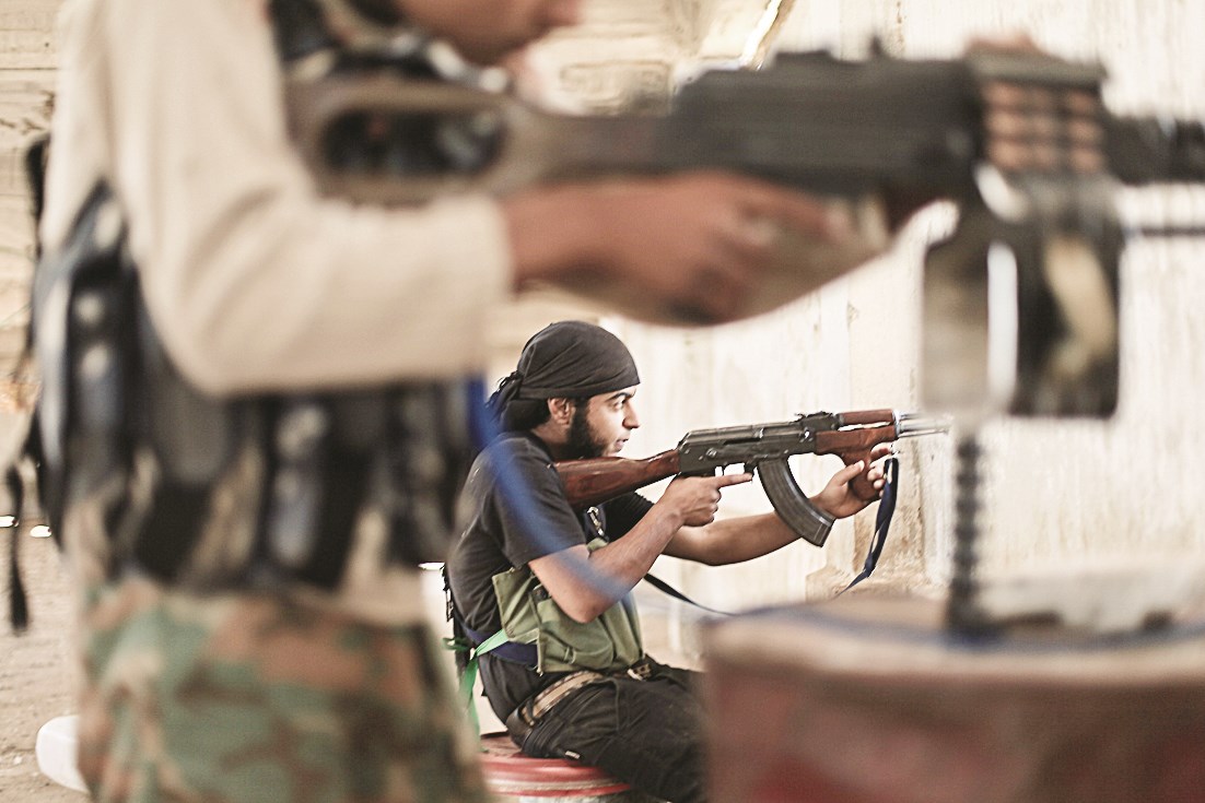 u0645u0642u0627u062au0644u0627u0646 u0645u0646 u00abu0627u0644u062cu0628u0647u0629 u0627u0644u0627u0633u0644u0627u0645u064au0629u00bb u062eu0644u0627u0644 u0627u0634u062au0628u0627u0643u0627u062a u0645u0639 u00abu0627u0644u062fu0648u0644u0629 u0627u0644u0627u0633u0644u0627u0645u064au0629u00bb u0641u064a u0645u062du0627u0648u0644u0629 u0644u0644u0627u0633u062au064au0644u0627u0621 u0639u0644u0649 u0625u062du062fu0649 u0627u0644u0642u0631u0649 u0641u064a u062du0644u0628 (u0627 u0641 u0628)