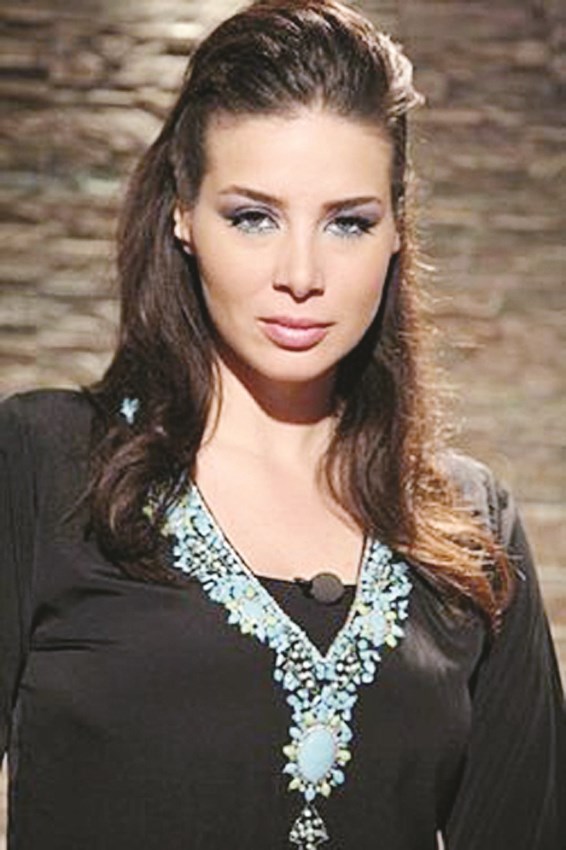 u0643u0627u0631u0648u0644u064au0646u0627 u062fu064a u0623u0648u0644u064au0641u064au0631u0627