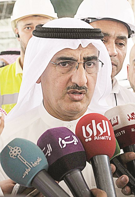 الابراهيم يتحدث للصحافيين