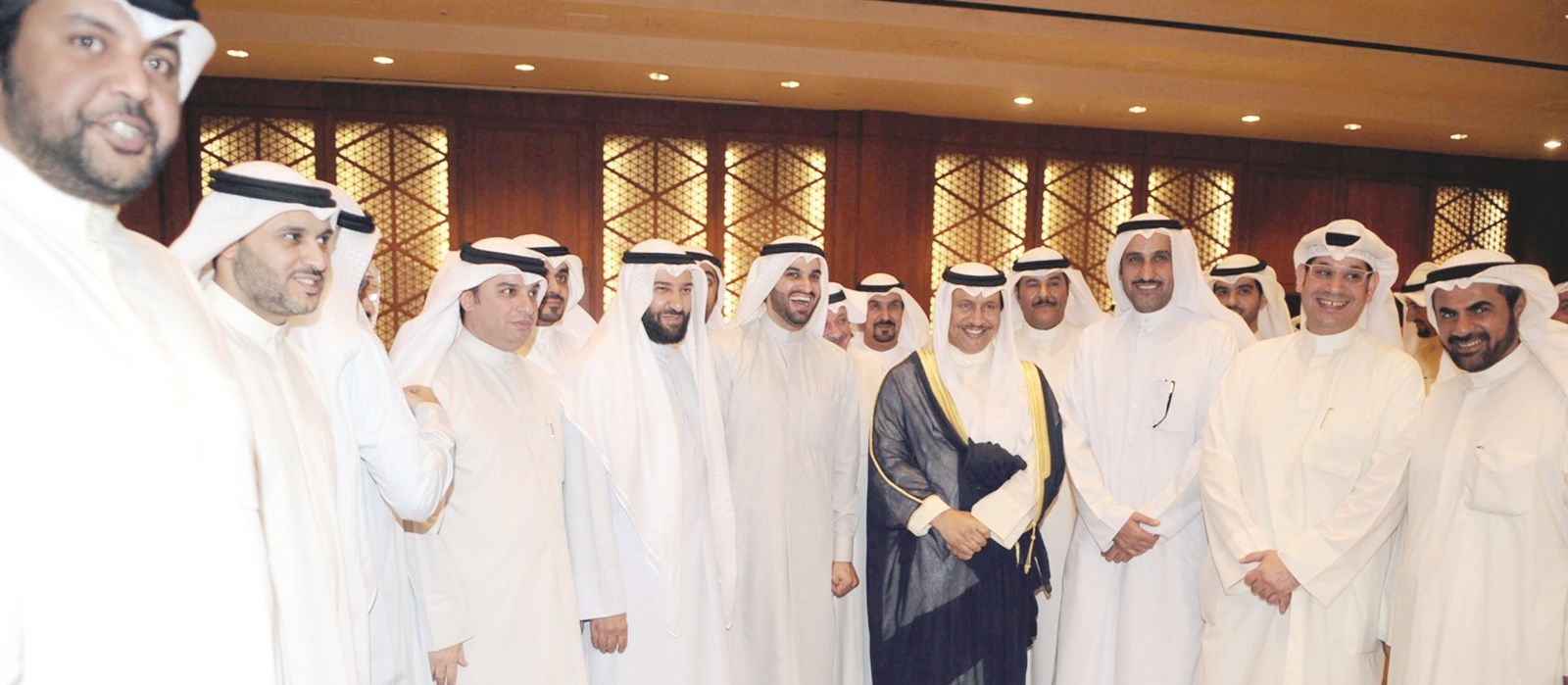 u0627u0644u0645u0628u0627u0631u0643 u0648u0627u0644u0639u0645u064au0631 u0645u0639 u0627u0644u0642u064au0627u062fu0627u062a u0627u0644u0646u0642u0627u0628u064au0629 u0627u0644u0646u0641u0637u064au0629