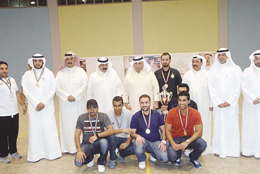 u0627u0644u0641u0647u062f u0645u062au0648u0633u0637u0627 u0642u064au0627u062fu0627u062a u00abu0627u0644u062fu0627u062eu0644u064au0629u00bb u0648u0627u0644u0641u0631u064au0642 u0627u0644u0641u0627u0626u0632