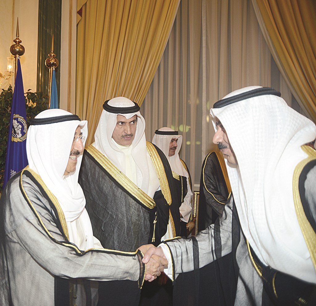 أحد المواطنين مهنئا