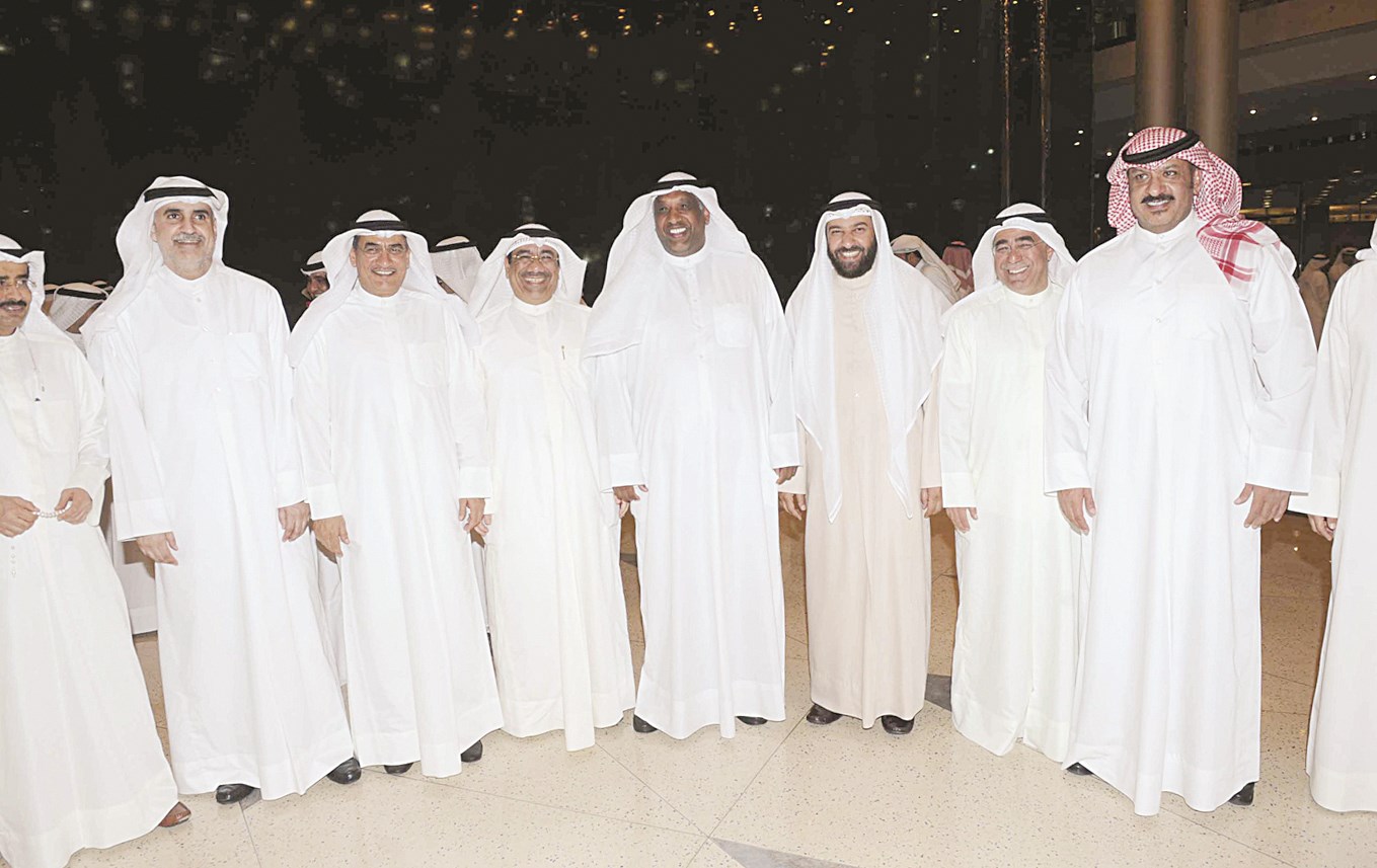 u0627u0644u0639u0645u064au0631 u0648u0627u0644u0642u064au0627u062fu0627u062a u0627u0644u0646u0641u0637u064au0629 u062eu0644u0627u0644 u0627u0644u063au0628u0642u0629 (u062au0635u0648u064au0631 u062cu0644u0627u0644 u0645u0639u0648u0636)