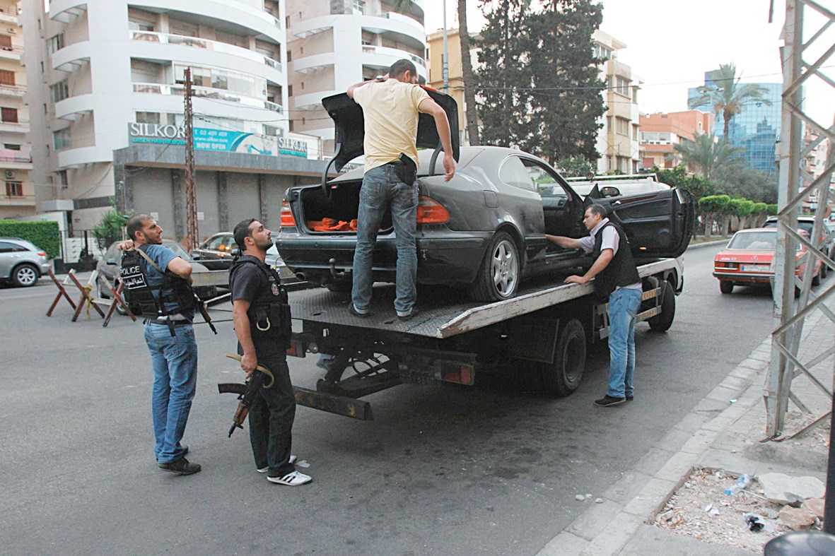 u0639u0646u0627u0635u0631 u0645u0646 u0627u0644u0623u0645u0646 u0627u0644u0644u0628u0646u0627u0646u064a u064au0639u0627u064au0646u0648u0646 u0633u064au0627u0631u0629 u0645u0646u0630u0631 u0627u0644u062du0633u0646 u0641u064a u0637u0631u0627u0628u0644u0633 (u0631u0648u064au062au0631u0632)