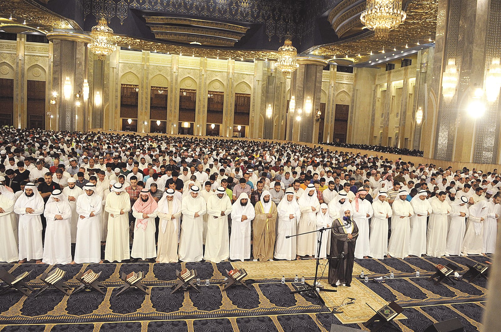 u0627u0644u0645u0633u062cu062f u0627u0644u0643u0628u064au0631 u063au0635 u0628u0627u0644u0645u0635u0644u064au0646 (u062au0635u0648u064au0631 u0643u0631u0645 u0630u064au0627u0628)