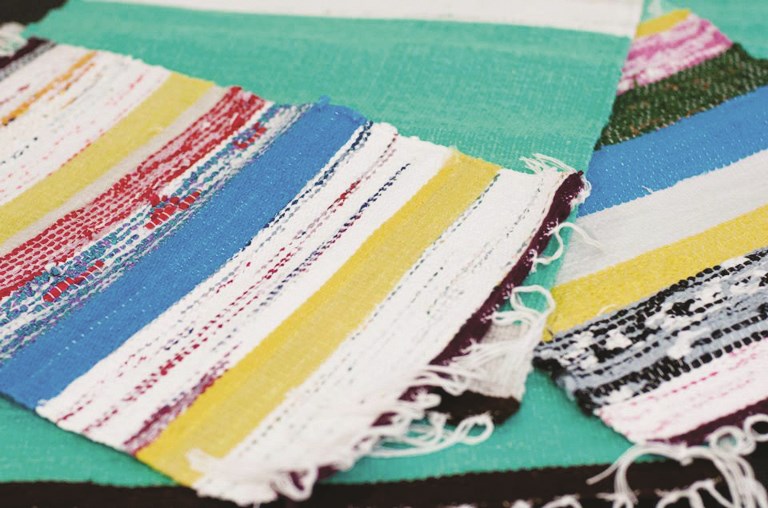 ألوان زاهية... من قلب النفايات!