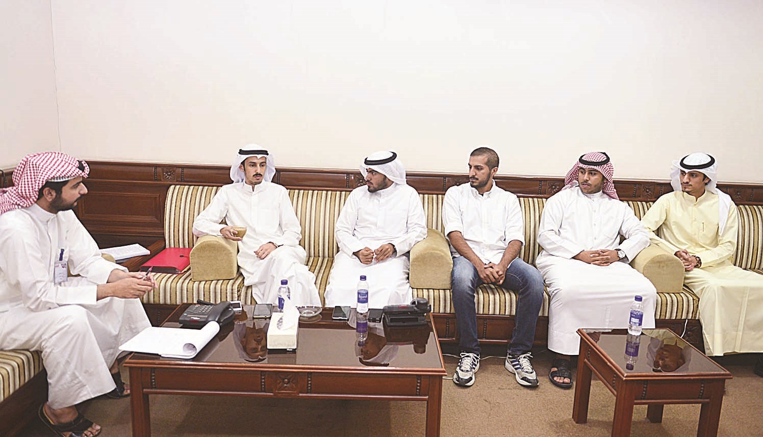 u0623u0639u0636u0627u0621 u0627u0644u0627u062au062du0627u062f u0645u0639 u0627u0644u0632u0645u064au0644 u0639u0644u064a u0627u0644u0641u0636u0644u064a u0641u064a u062fu064au0648u0627u0646u064au0629 u00abu0627u0644u0631u0627u064au00bb (u062au0635u0648u064au0631 u0645u0648u0633u0649 u0639u064au0627u0634)