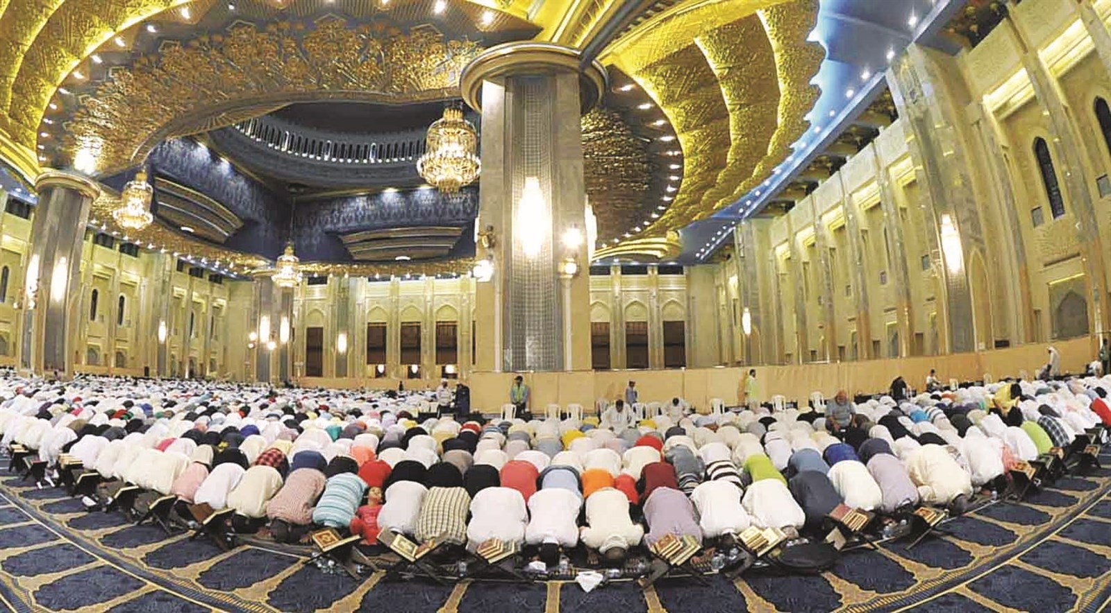 u062cu0645u0648u0639 u0627u0644u0633u0627u062cu062fu064au0646 u0641u064a u0627u0644u0645u0633u062cu062f u0627u0644u0643u0628u064au0631    (u062au0635u0648u064au0631 u0646u0648u0631 u0647u0646u062fu0627u0648u064a)