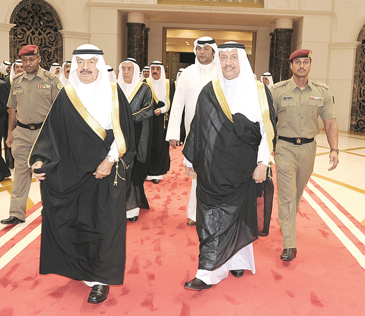 جابر المبارك في وداع خليفة بن سلمان