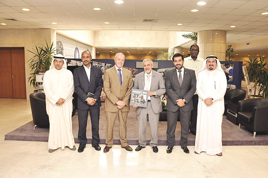 u0627u0644u0633u0627u064au0631 u0645u0639 u0648u0641u062f u0627u0644u0635u0644u064au0628 u0627u0644u0623u062du0645u0631