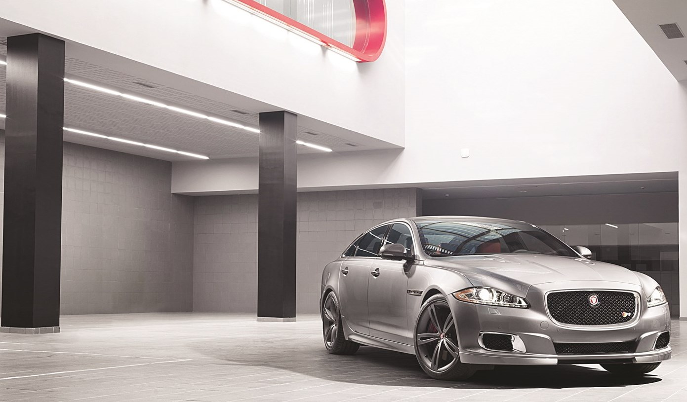 u062cu0627u0643u0648u0627u0631 XJR ... u0641u0627u062au0646u0629 u0648u0641u062au0627u0643u0629