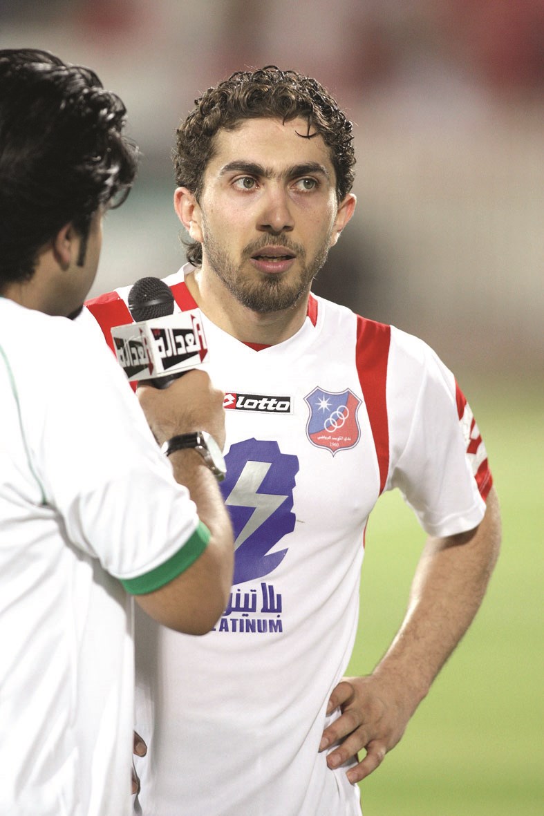 u0641u0631u0627u0633 u0627u0644u062eu0637u064au0628 u064au0631u062au062fu064a u0641u0627u0646u064au0644u0629 u0627u0644u0643u0648u064au062a