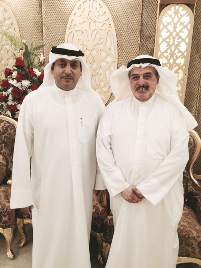 ... وفي لقطة تذكارية مع أمين المجلس البلدي يوسف الصقعبي