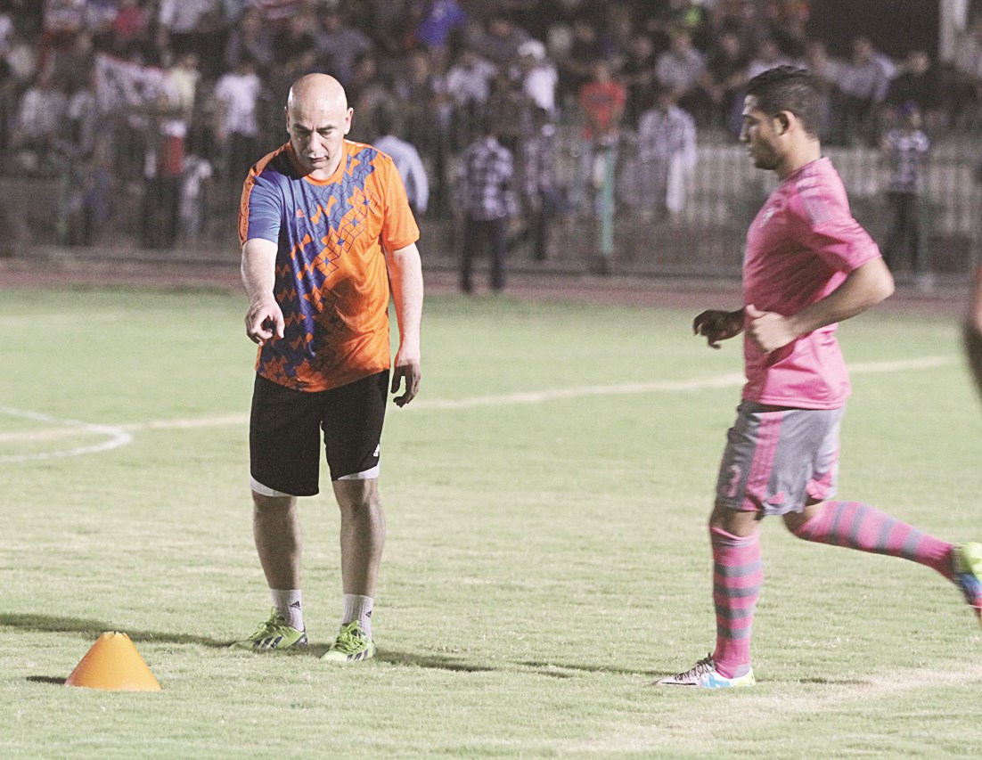 u0627u0644u0645u062fu0631u0628 u0627u0644u062cu062fu064au062f u0627u0644u0642u062fu064au0645 u064au0648u062cu0647 u0623u062du0645u062f u0639u0644u064a (u062eu0627u0635 - u00abu0627u0644u0631u0627u064au00bb)