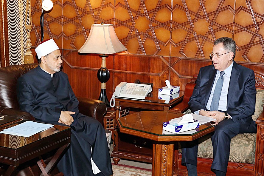 u0627u0644u0637u064au0628 u0645u0633u062au0642u0628u0644u0627 u0627u0644u0633u0646u064au0648u0631u0629 u0641u064a u0645u0634u064au062eu0629 u0627u0644u0623u0632u0647u0631 (u062eu0627u0635 - u00abu0627u0644u0631u0627u064au00bb)