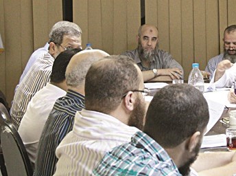 u0642u064au0627u062fu0627u062a u00abu0627u0644u0646u0648u0631u00bb u062au0646u0627u0642u0634 u0627u0644u0645u062cu0645u0639u0627u062a u0627u0644u0627u0646u062au062eu0627u0628u064au0629 (u062eu0627u0635 - u00abu0627u0644u0631u0627u064au00bb)