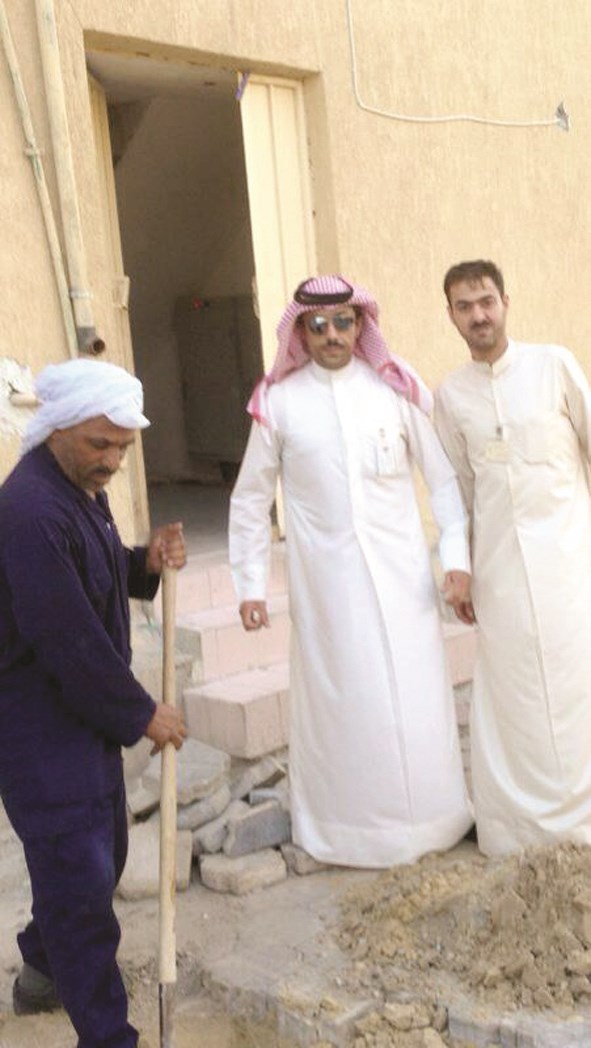 u0641u0631u064au0642 u0627u0644u062du0645u0644u0629 u064au0639u0627u064au0646 u0628u0639u0636 u0627u0644u0645u062eu0627u0644u0641u0627u062a