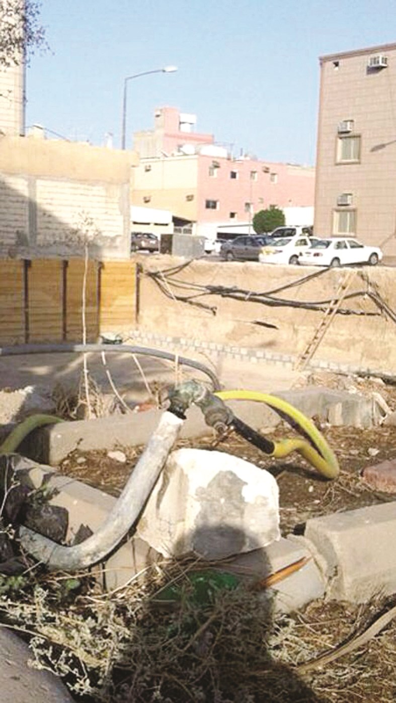 مخالفات وهدر للمياه