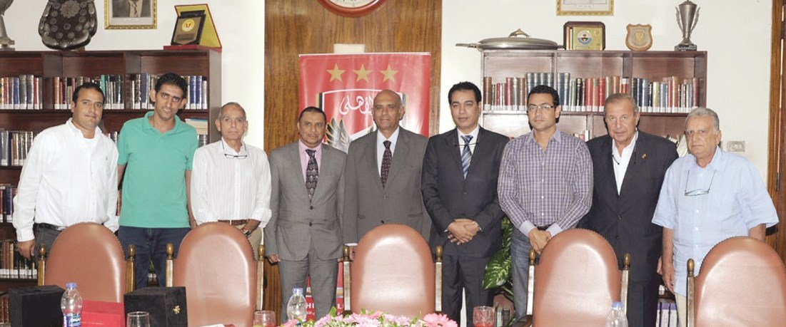 u0645u0634u0639u0644 u0627u0644u0645u0634u0639u0627u0646 u0645u0639 u0623u0639u0636u0627u0621 u0645u062cu0644u0633 u0625u062fu0627u0631u0629 u0627u0644u0646u0627u062fu064a u0627u0644u0623u0647u0644u064a (u062eu0627u0635 - u00abu0627u0644u0631u0627u064au00bb)