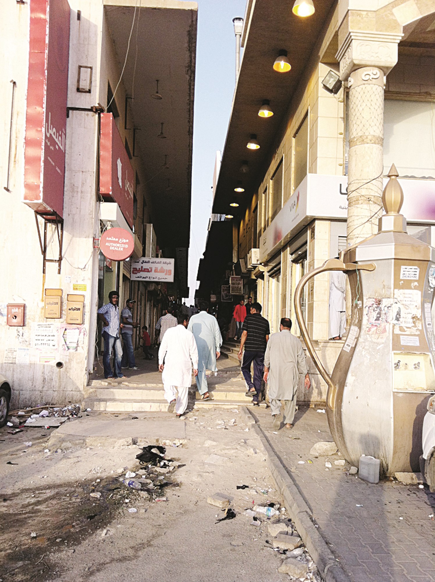 إهمال وعشوائية