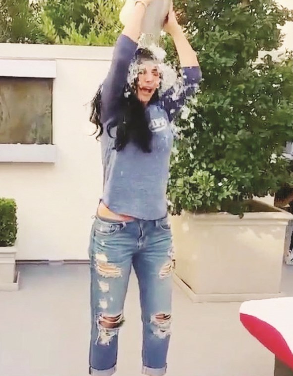 u0647u064au0641u0627u0621 u0648u0647u0628u064a u00abu062au0634u062au0639u0644u00bb u0635u0631u0627u062eu0627u064b u062au062du062a u0627u0644u062bu0644u062c