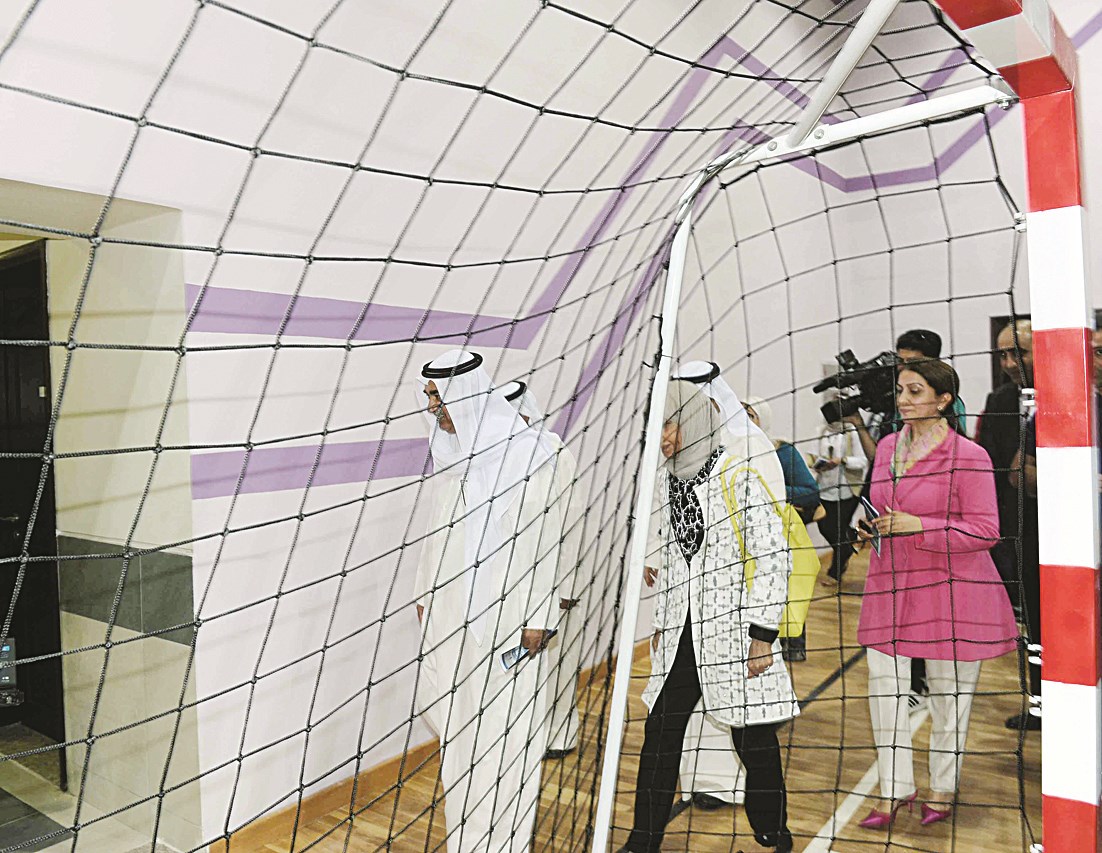 الوزير والوكيلة في شبك عدسة «الراي»