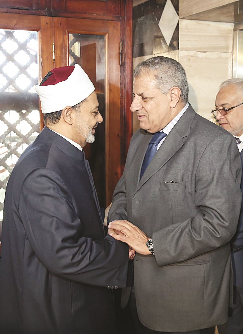 u0627u0644u0637u064au0628 u0645u0631u062du0628u0627u064b u0628u0645u062du0644u0628 u0641u064a u0645u0634u064au062eu0629 u0627u0644u0623u0632u0647u0631 (u062eu0627u0635 - u00abu0627u0644u0631u0627u064au00bb)