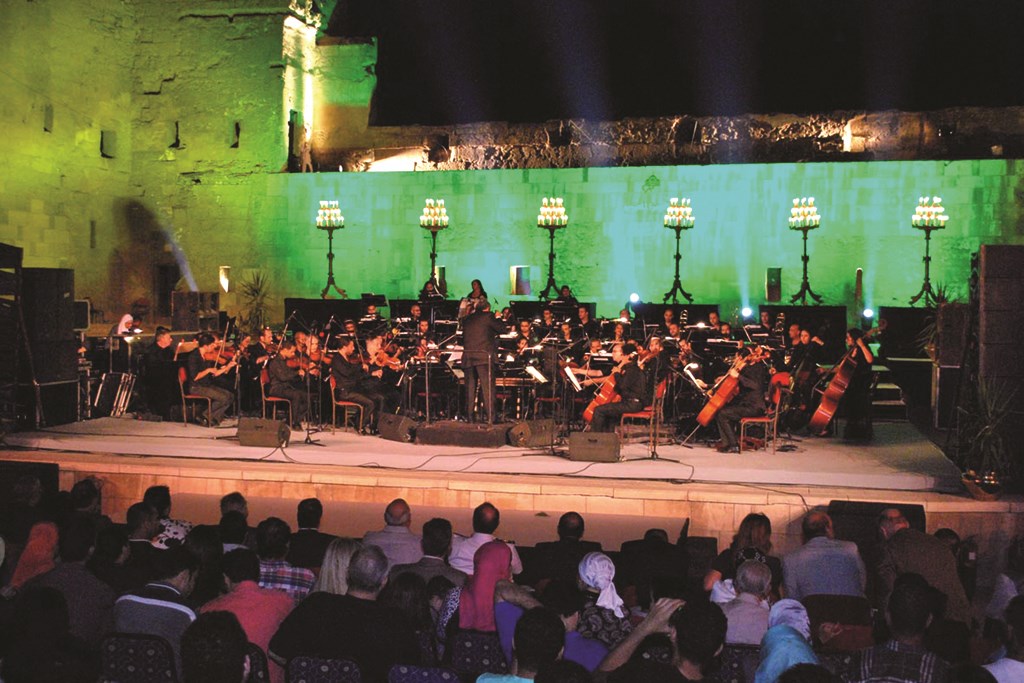 عروض موسيقية احتضنتها القلعة التاريخية