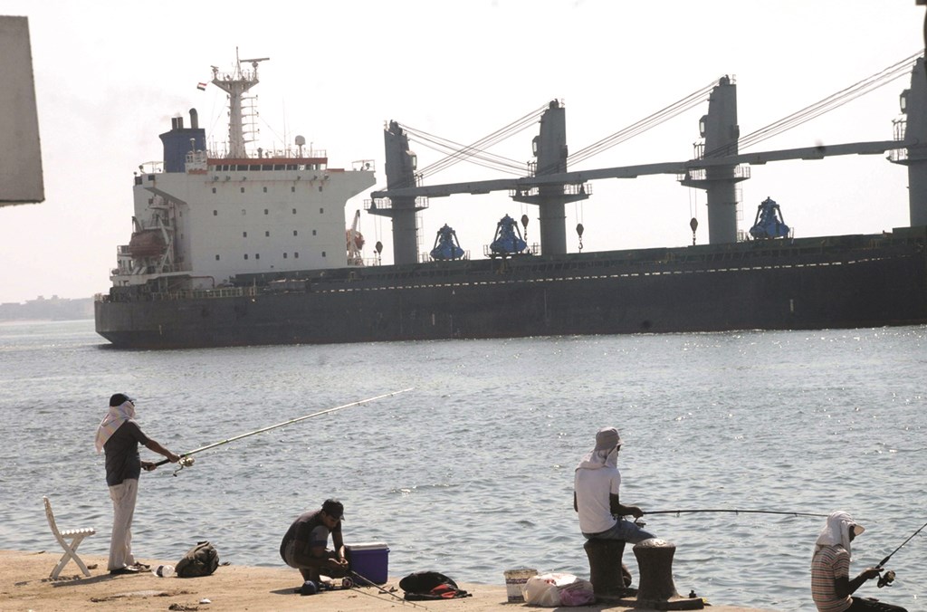 u0645u0635u0631u064au0648u0646 u064au0635u0637u0627u062fu0648u0646 u0627u0644u0633u0645u0643 u0641u064a u0642u0646u0627u0629 u0627u0644u0633u0648u064au0633 ( u062eu0627u0635 - u00abu0627u0644u0631u0627u064au00bb )