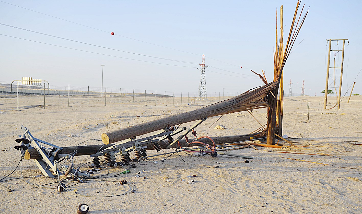 u0623u0639u0645u062fu0629 u0627u0644u062eu0637u0648u0637 u0627u0644u0647u0648u0627u0626u064au0629 u0645u062du0637u0645u0629 u0628u0639u062f u0633u0631u0642u062au0647u0627 (u062au0635u0648u064au0631 u0646u0627u064au0641 u0627u0644u0639u0642u0644u0629)