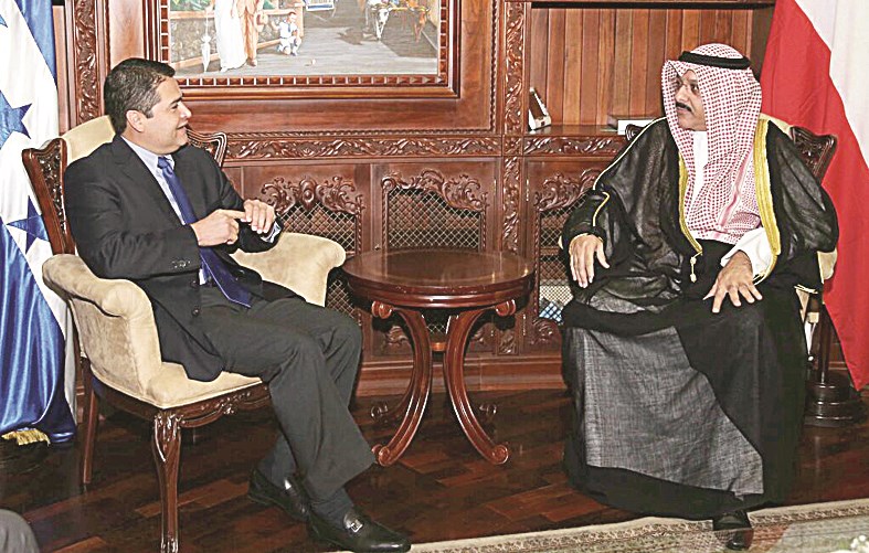 u0627u0644u0633u0641u064au0631 u062du064au0627u062a u0645u0639 u0631u0626u064au0633 u0647u0646u062fu0648u0631u0627u0633