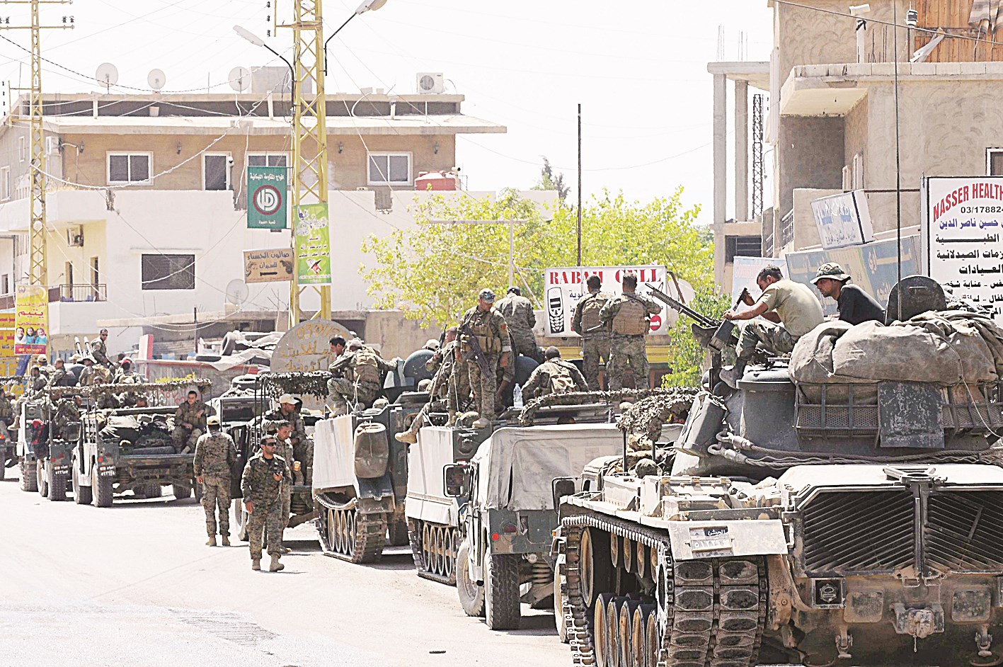 u062cu0646u0648u062f u0644u0628u0646u0627u0646u064au0648u0646 u0644u062fu0649 u0627u062du062au0634u0627u062fu0647u0645 u0645u0639 u0622u0644u064au0627u062au0647u0645 u0641u064a u0627u0644u0644u0628u0648u0629 u0642u0628u064au0644 u062fu062eu0648u0644u0647u0645 u0639u0631u0633u0627u0644 u0627u0645u0633 (u0631u0648u064au062au0631u0632)