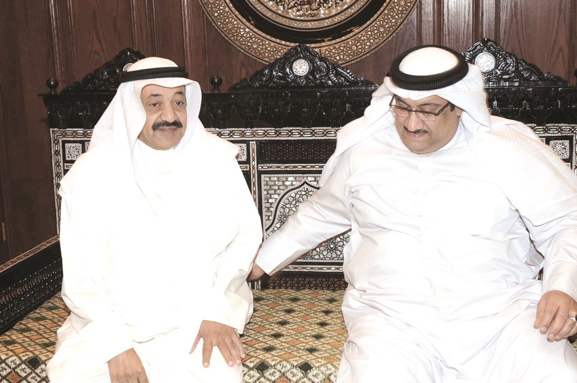 ... وشهاب حاجية الى جانب عبدالامام عبدالله