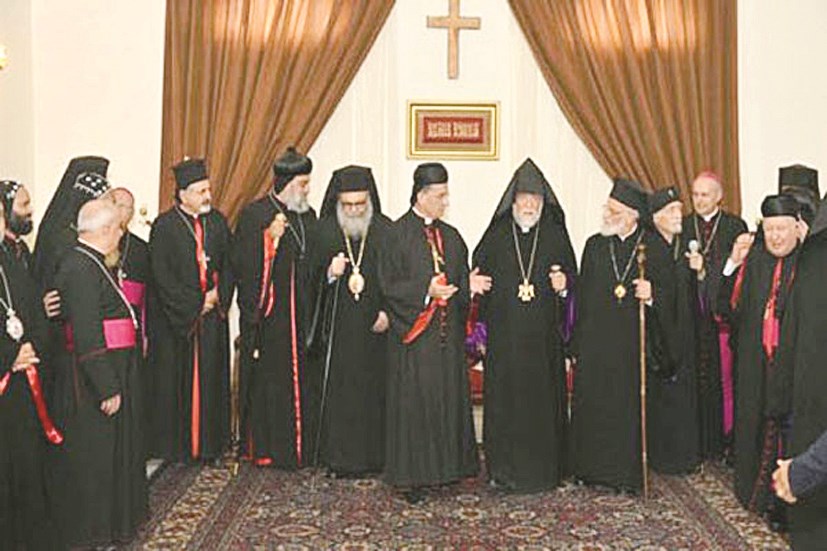 u0628u0637u0627u0631u0643u0629 u0627u0644u0634u0631u0642 u0641u064a u0635u0648u0631u0629 u062au0630u0643u0627u0631u064au0629 u0639u0644u0649 u0647u0627u0645u0634 u0645u0634u0627u0631u0643u062au0647u0645 u0641u064a u0645u0624u062au0645u0631 u0627u0644u062fu0641u0627u0639 u0639u0646 u0627u0644u0645u0633u064au062du064au064au0646