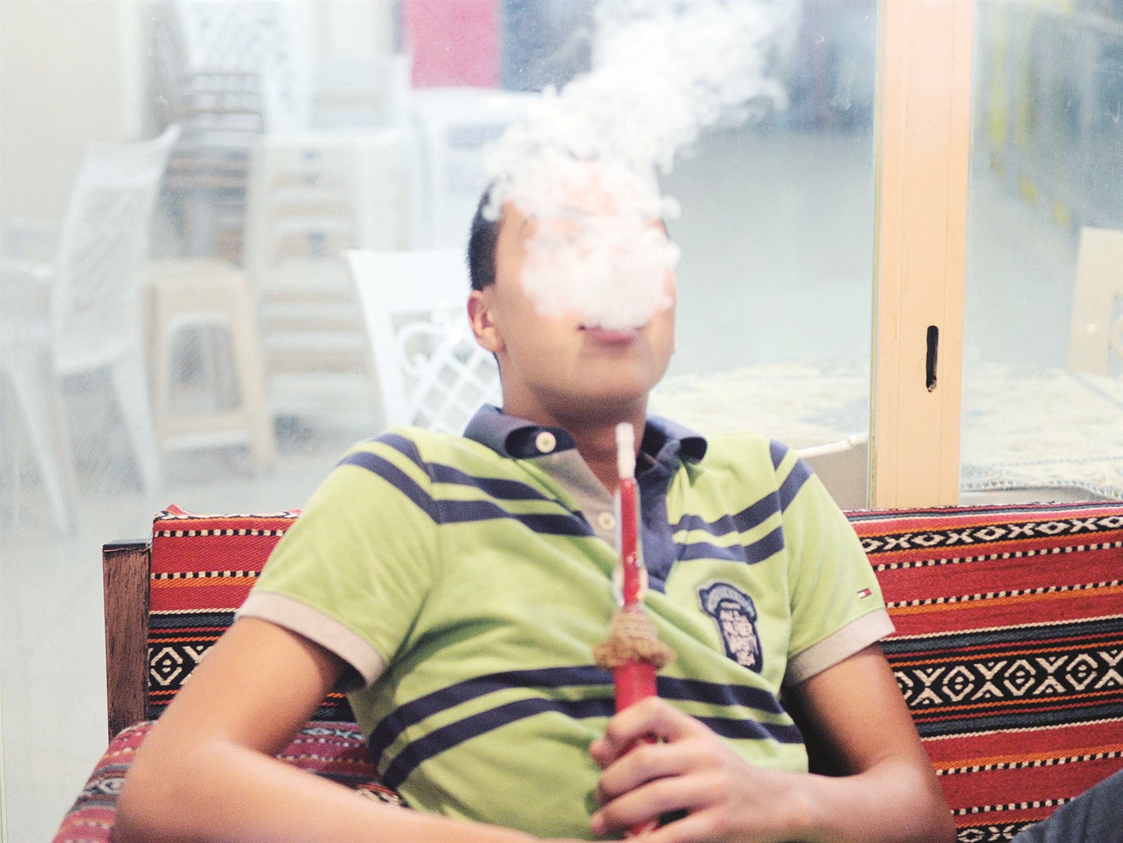 u0634u0627u0628 u064au062fu062eu0646 u0627u0644u0623u0631u062cu064au0644u0629 (u062au0635u0648u064au0631 u0637u0627u0631u0642 u0639u0632u0627u0644u062fu064au0646 u0648u0632u0643u0631u064au0627 u0639u0637u064au0629)