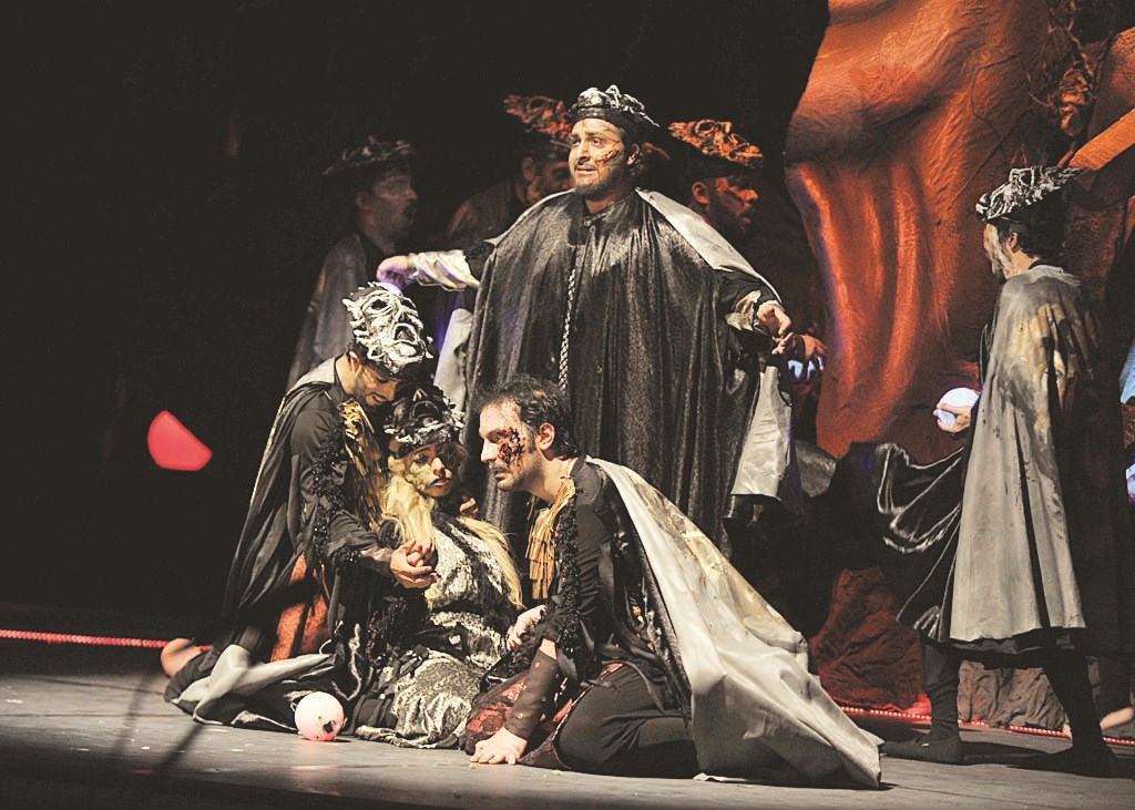 u0645u0634u0647u062f u0645u0646 u0627u0644u0645u0633u0631u062du064au0629 (u062au0635u0648u064au0631 u0633u0639u062f u0647u0646u062fu0627u0648u064a)