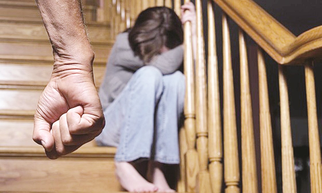 التفكك الأسري من عوامل ازدهار الجريمة