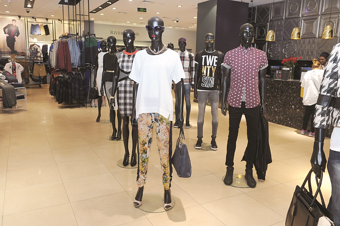 متجر «ريفر أيلاند» من الداخل