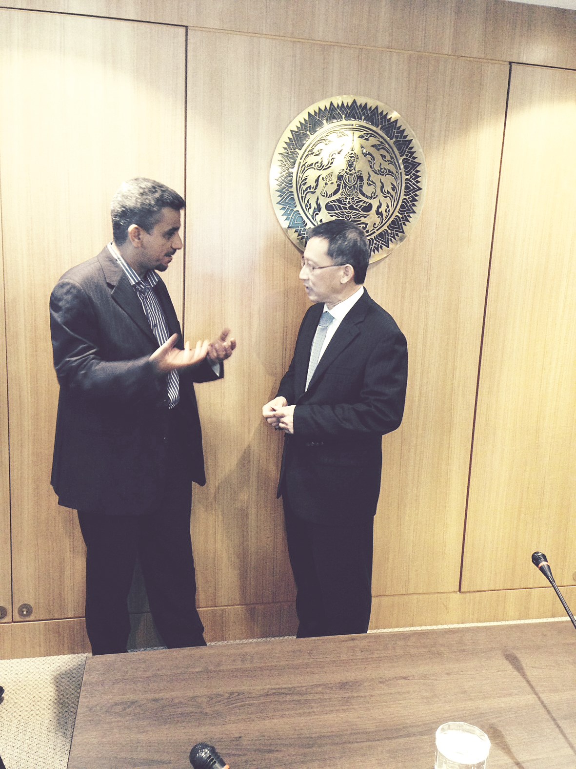 سكرتير وزارة الخارجية التايلندية يتحدث الى «الراي»