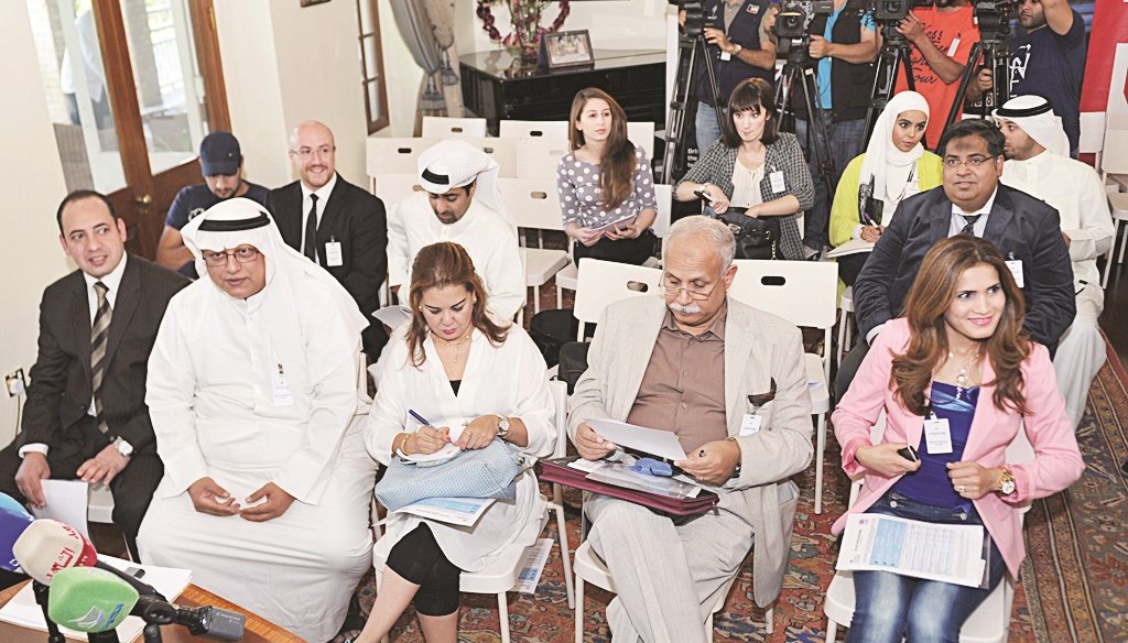 الصحافيون يتابعون حديث ماثيو لودج (تصوير سعد هنداوي)