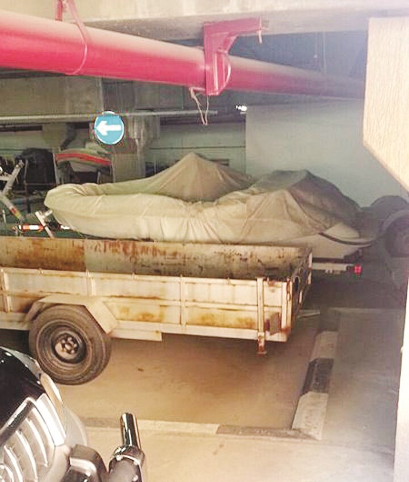 «طراريد» مغطاة في المواقف