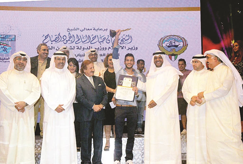 ... وسعود بوعبيد «افضل ممثل دور ثان»