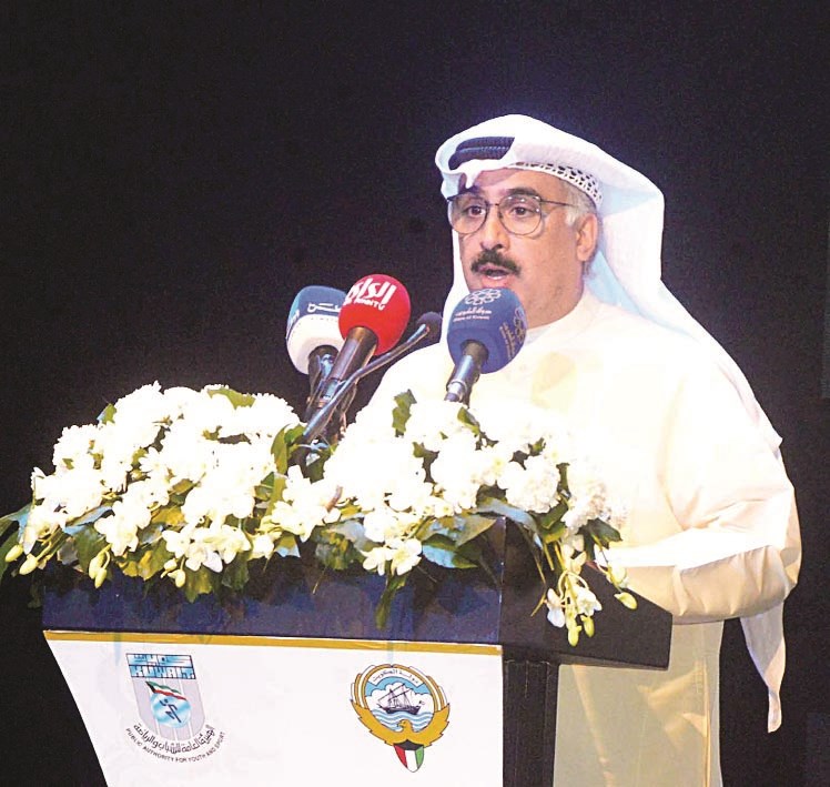 عبدالله عبدالرسول متحدثاً