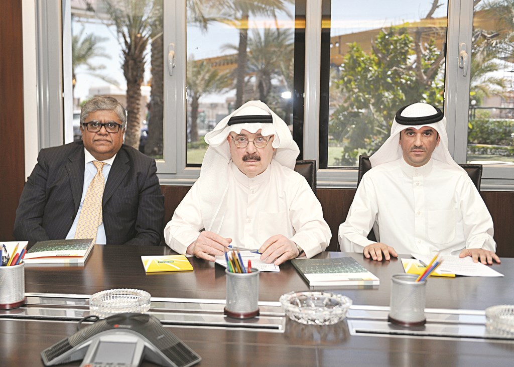 u0631u0626u064au0633 u0645u062cu0644u0633 u0627u0644u0625u062fu0627u0631u0629 u0639u0628u062f u0627u0644u0644u0637u064au0641 u0627u0644u0639u0635u0641u0648u0631 u0645u062au0631u0626u0633u0627 u0627u0644u0627u062cu062au0645u0627u0639