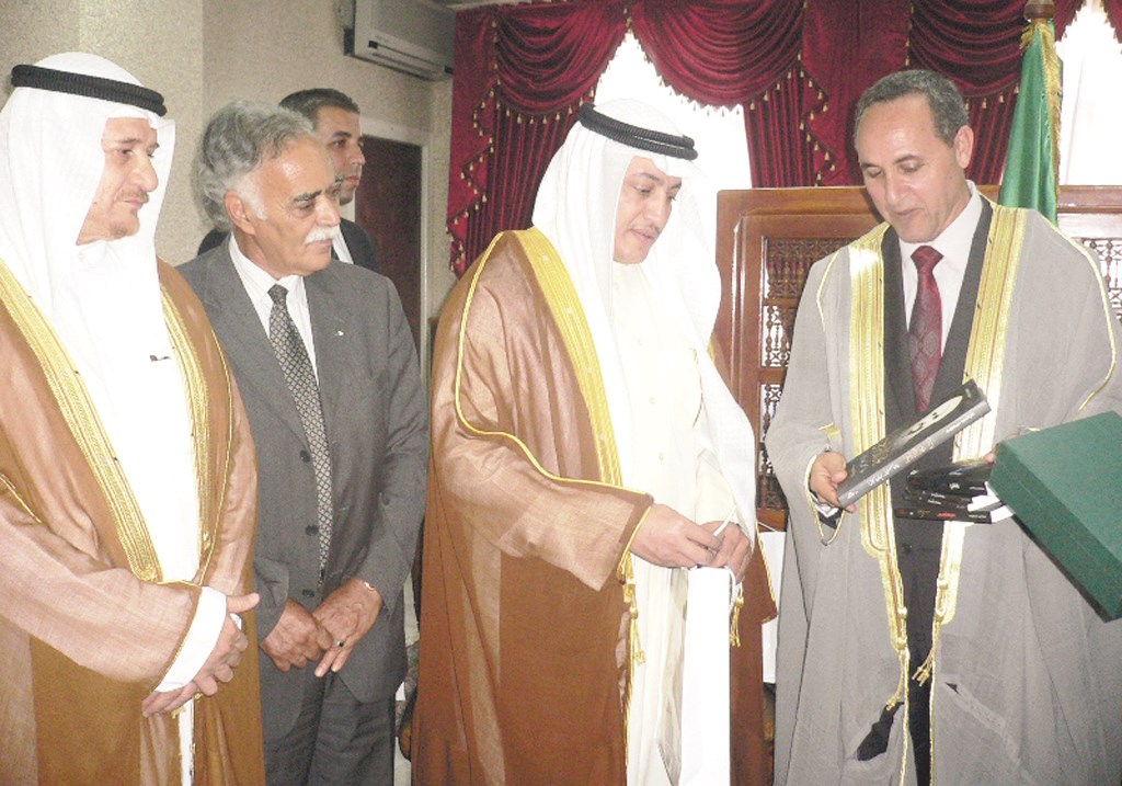 u062cu0627u0646u0628 u0645u0646 u062du0641u0644 u0627u0644u0633u0641u0627u0631u0629